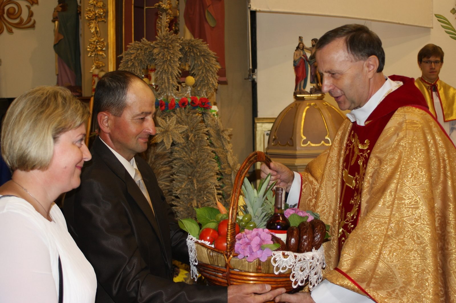 Przekazanie darów.
