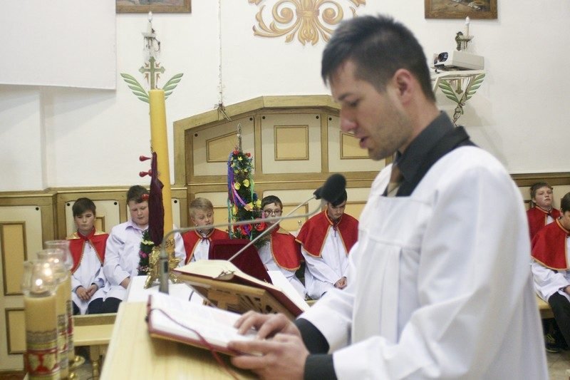 Czytanie Męki Pańskiej.