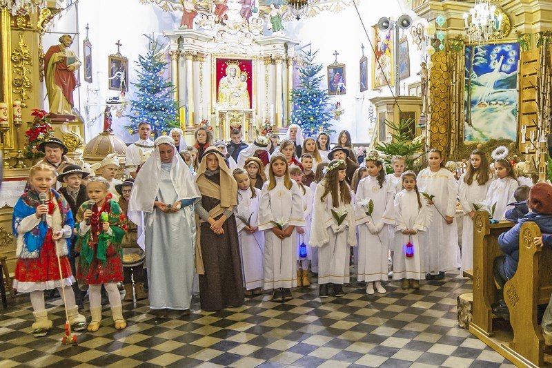 Anioły w białych szatach